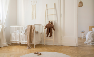 Meubles en bois pour chambre de bébé